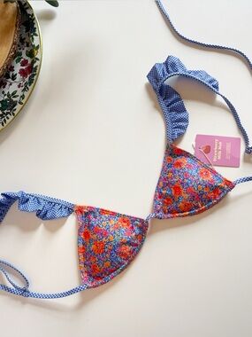 New • Strawberry Milk Mob Ruffle Bikini Top | Medium